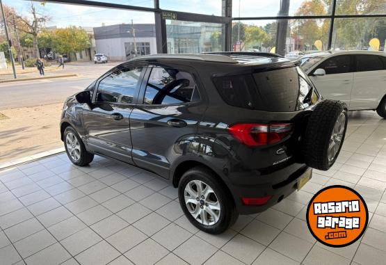 Autos - Ford Titanium 1.6 2013 Nafta 126000Km - En Venta