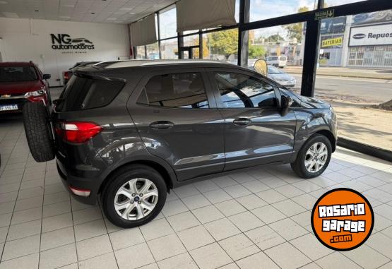 Autos - Ford Titanium 1.6 2013 Nafta 126000Km - En Venta
