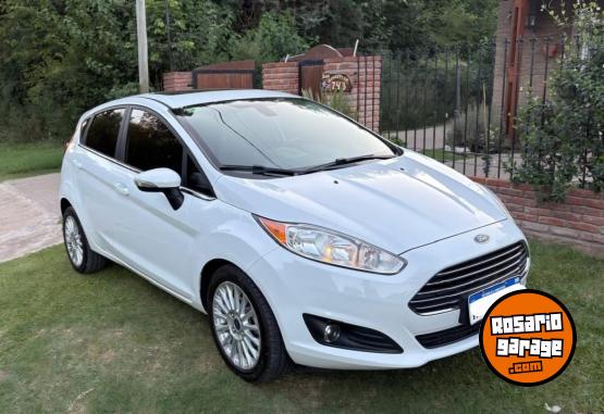Autos - Ford FIESTA TITANIUM 2017 Nafta 97000Km - En Venta