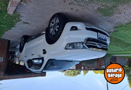 Camionetas - Ford Ranger 2021 Diesel 99500Km - En Venta