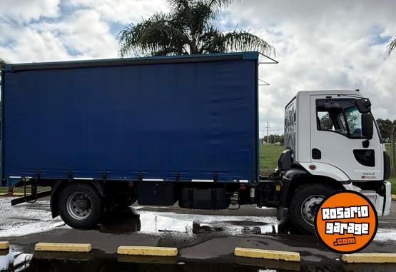 Camiones y Gr�as - Cami�n FORD Cargo 1517 - Modelo 2015 - En Venta