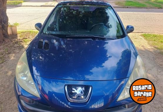 Autos - Peugeot 207compac 2010 Diesel 176000Km - En Venta