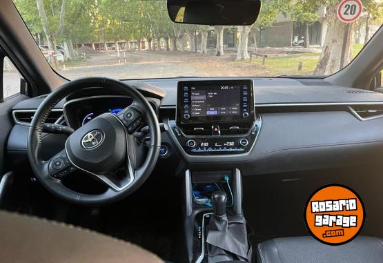 Camionetas - Toyota Corolla Cross SEG Hibrida 2021 Electrico / Hibrido 139000Km - En Venta