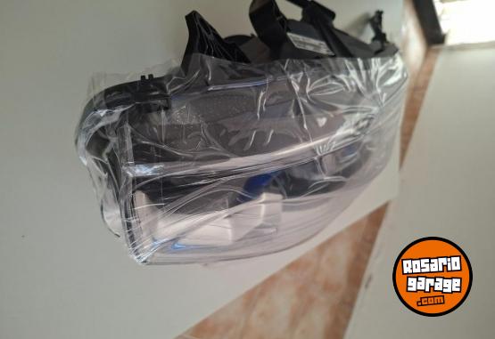 Accesorios para Autos - Vendo �ptica de Peugeot 208 - En Venta