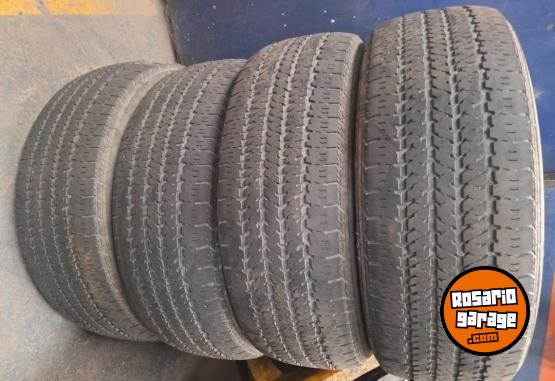 Accesorios para Autos - Cubiertas Amarok 245/65-17 - En Venta