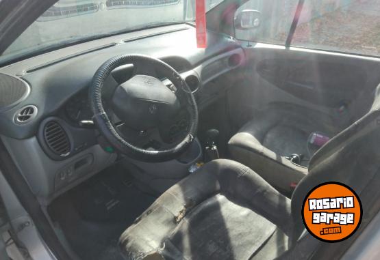 Autos - Renault Scenic 2001 Nafta 420000Km - En Venta