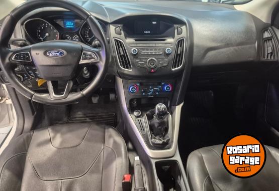 Autos - Ford FOCUS 2.0 SE 4PTAS MT 2015 Nafta 86000Km - En Venta