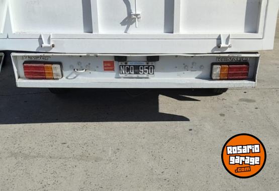 Camiones y Grúas - RENAULT MASTER CHASIS C/CABINA - En Venta