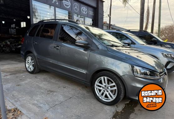 Autos - Volkswagen SURAN 16 HIGHLINE 2017 Nafta 170000Km - En Venta