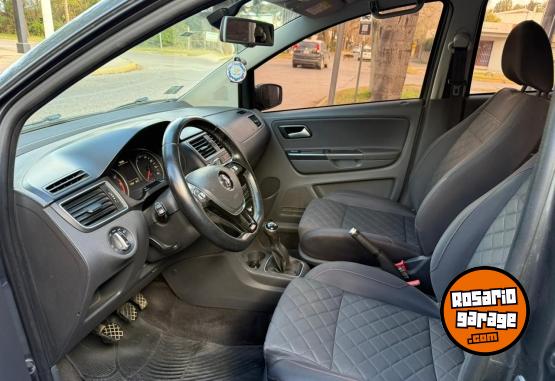 Autos - Volkswagen SURAN 16 HIGHLINE 2017 Nafta 170000Km - En Venta