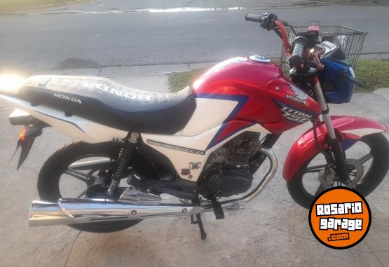 Motos - Honda Titan 150cc 2017 Nafta 30000Km - En Venta
