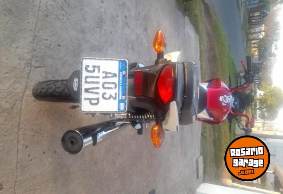 Motos - Honda Titan 150cc 2017 Nafta 30000Km - En Venta