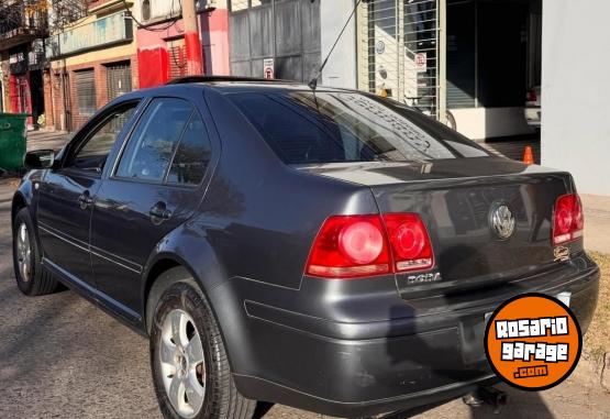Autos - Volkswagen Bora 2.0 2009 Nafta 180000Km - En Venta