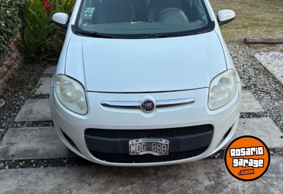 Autos - Fiat Palio Attractive 2013 Nafta 130000Km - En Venta
