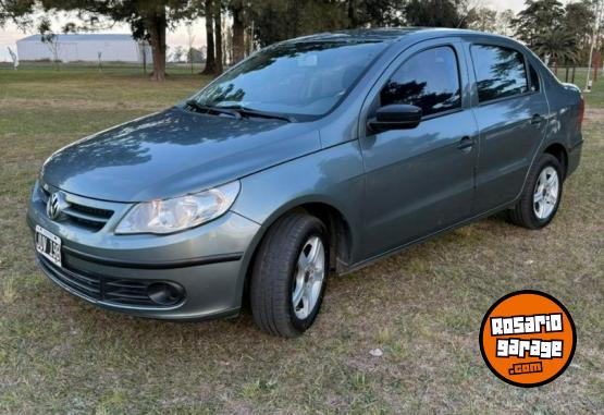 Autos - Volkswagen VOYAGE COMFORTLINE 2011 Nafta 104000Km - En Venta