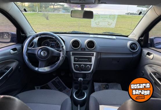 Autos - Volkswagen VOYAGE COMFORTLINE 2011 Nafta 104000Km - En Venta