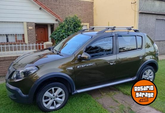 Autos - Renault Sandero Stepway confort 2014 Nafta 136000Km - En Venta