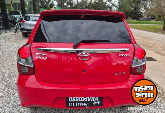Autos - Toyota ETIOS XLS 2020 Nafta 39000Km - En Venta