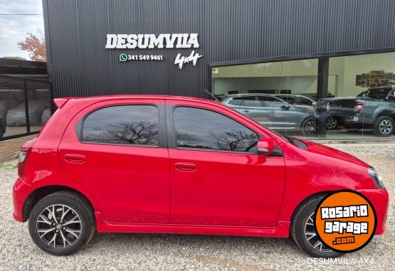 Autos - Toyota ETIOS XLS 2020 Nafta 39000Km - En Venta