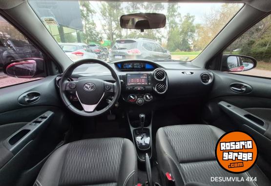 Autos - Toyota ETIOS XLS 2020 Nafta 39000Km - En Venta