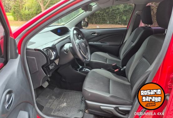 Autos - Toyota ETIOS XLS 2020 Nafta 39000Km - En Venta