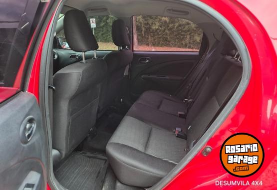 Autos - Toyota ETIOS XLS 2020 Nafta 39000Km - En Venta
