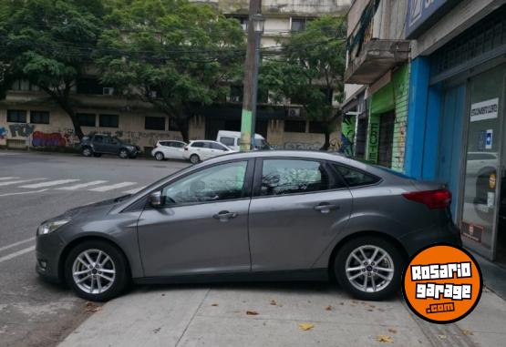 Autos - Ford Focus Se 2.0 4p 2013 Nafta 190000Km - En Venta