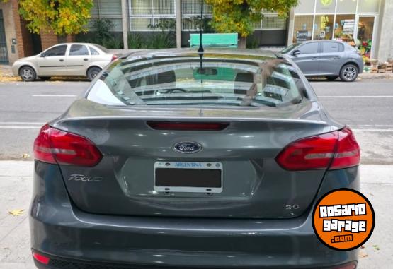 Autos - Ford Focus Se 2.0 4p 2013 Nafta 190000Km - En Venta