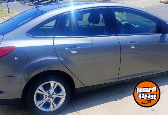 Autos - Ford Focus 2014 GNC 148000Km - En Venta