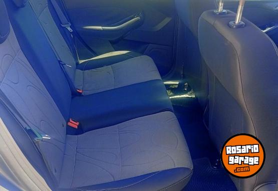 Autos - Ford Focus 2014 GNC 148000Km - En Venta