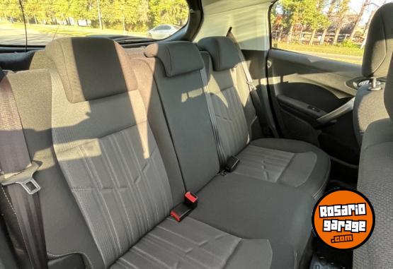 Autos - Peugeot 208 2017 Nafta 93500Km - En Venta