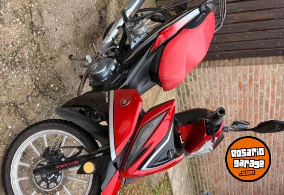 Motos - Gilera smash 125x 2023 Nafta 18000Km - En Venta