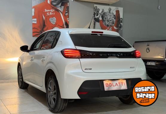 Autos - Peugeot 208 2025 Nafta 10000Km - En Venta