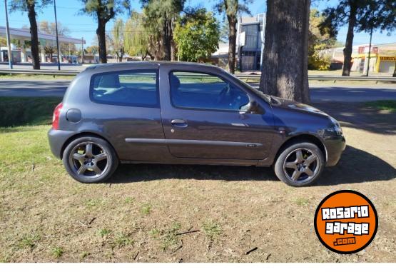 Autos - Renault Clio 2006 Nafta 240000Km - En Venta