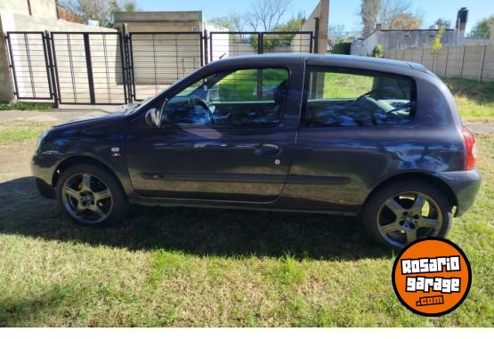 Autos - Renault Clio 2006 Nafta 240000Km - En Venta