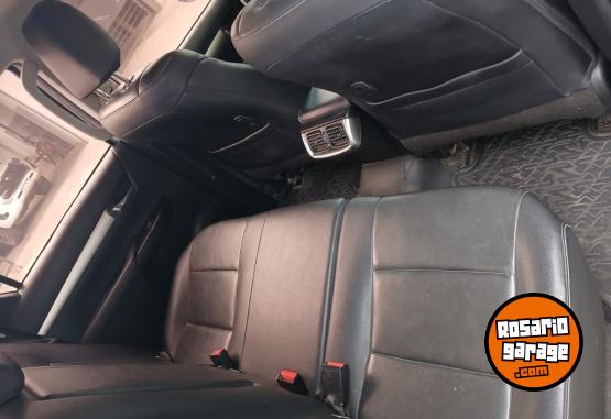 Camionetas - Toyota hilux srv pack 2017 Diesel 235000Km - En Venta