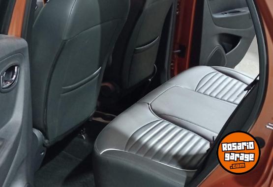 Autos - Renault CAPTUR INTENS CVT 2018 Nafta 136575Km - En Venta