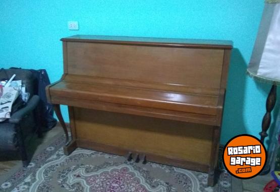 Instrumentos Musicales - Piano vertical - En Venta