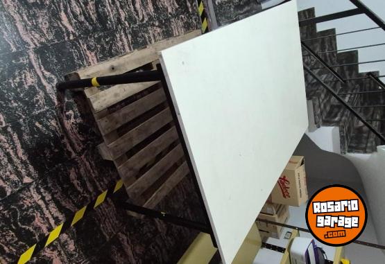 Hogar - Mesa de trabajo - En Venta
