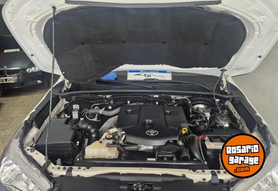 Camionetas - Toyota Hilux 4x2 2023 Diesel 100000Km - En Venta
