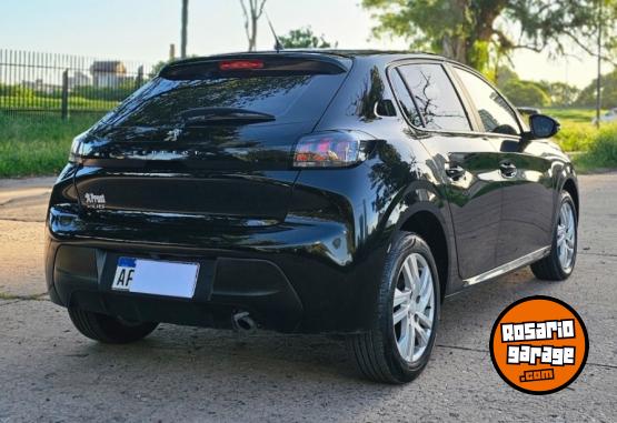Autos - Peugeot 208 tiptronic 2022 Nafta 45000Km - En Venta
