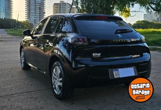Autos - Peugeot 208 tiptronic 2022 Nafta 45000Km - En Venta