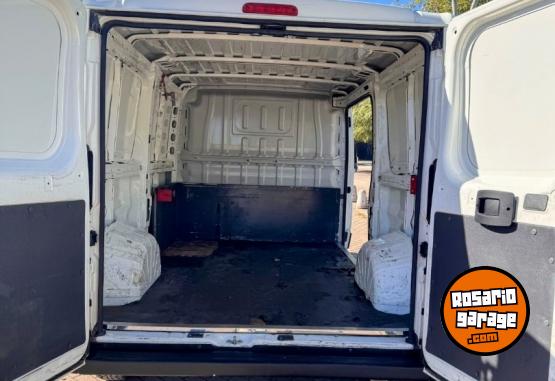 Utilitarios - Peugeot BOXER PREMIUM 2.2 HDI 2019 Diesel - En Venta