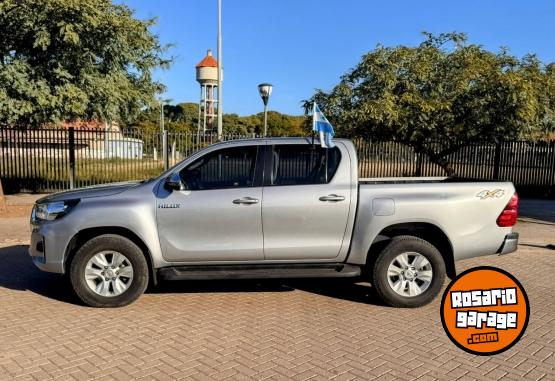 Camionetas - Toyota HILUX SRV 2.8 TDI 2019 Diesel  - En Venta