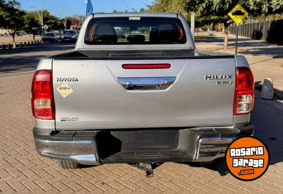 Camionetas - Toyota HILUX SRV 2.8 TDI 2019 Diesel  - En Venta
