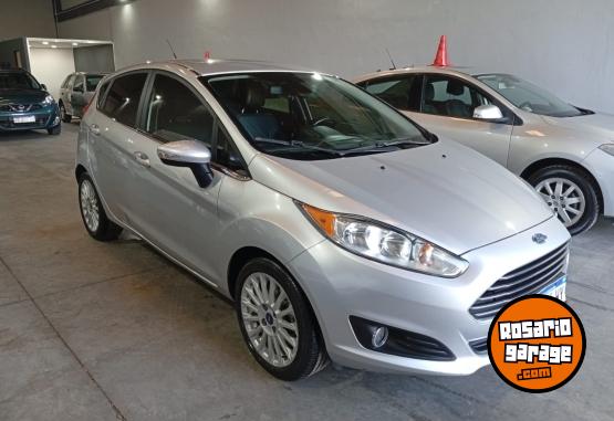 Autos - Ford Fiesta titanium 2017 Nafta 106000Km - En Venta