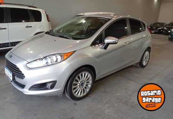 Autos - Ford Fiesta titanium 2017 Nafta 106000Km - En Venta