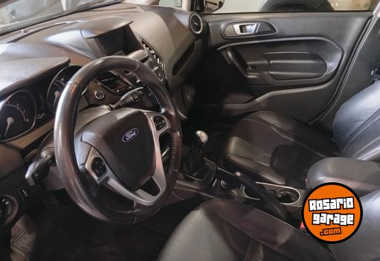 Autos - Ford Fiesta titanium 2017 Nafta 106000Km - En Venta