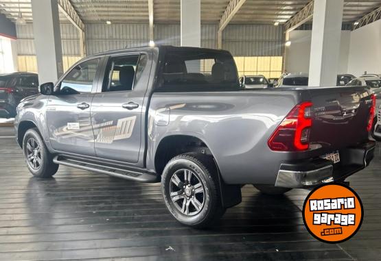 Camionetas - Toyota Hilux 4x2 SRV 2.8 6MT 2022 Diesel 42900Km - En Venta