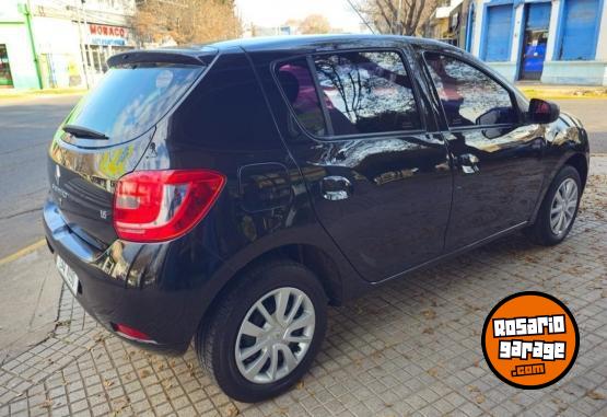 Autos - Renault SANDERO DYNAMIQUE NAV 2016 Nafta 125000Km - En Venta
